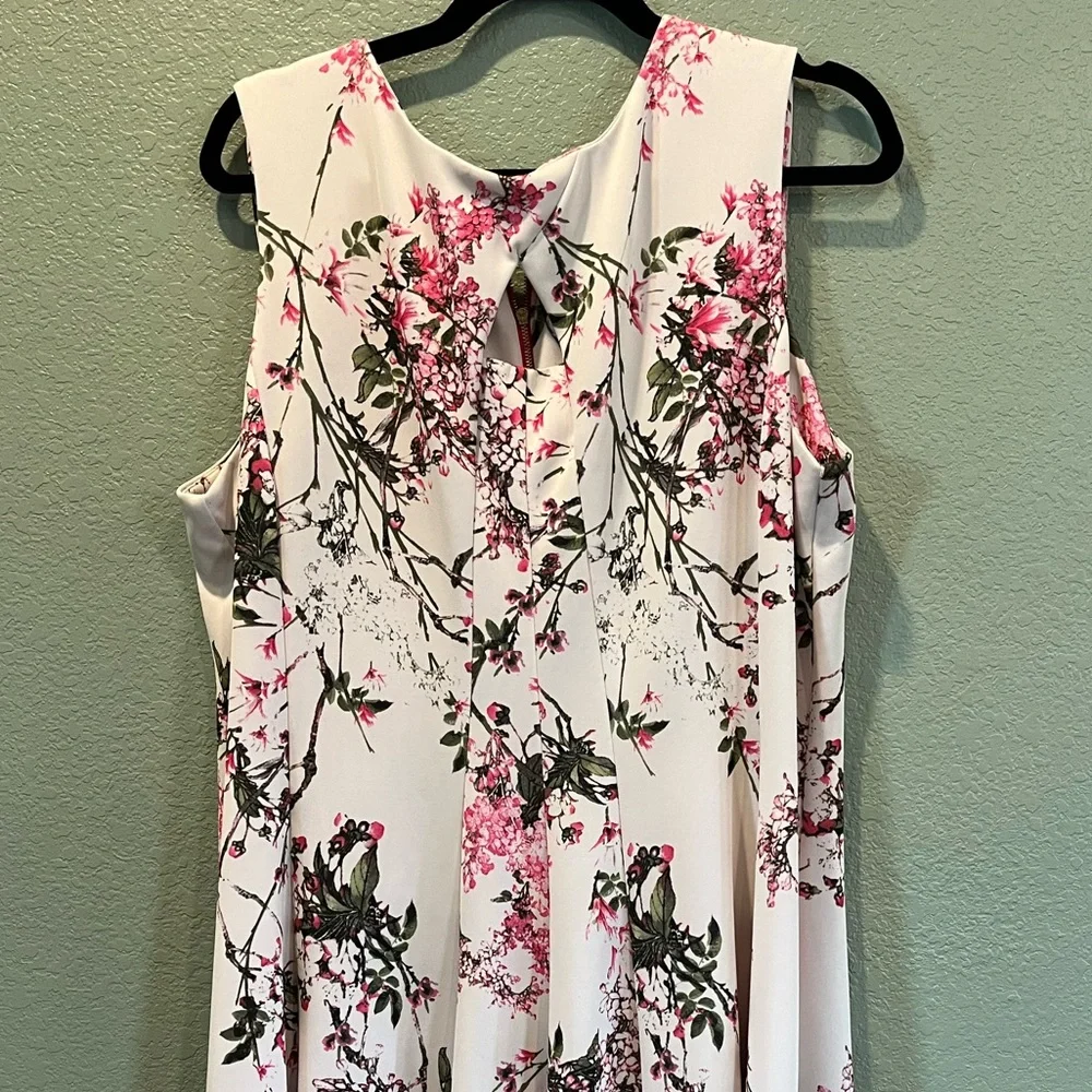 Spring Dress - Picture 3 of 3